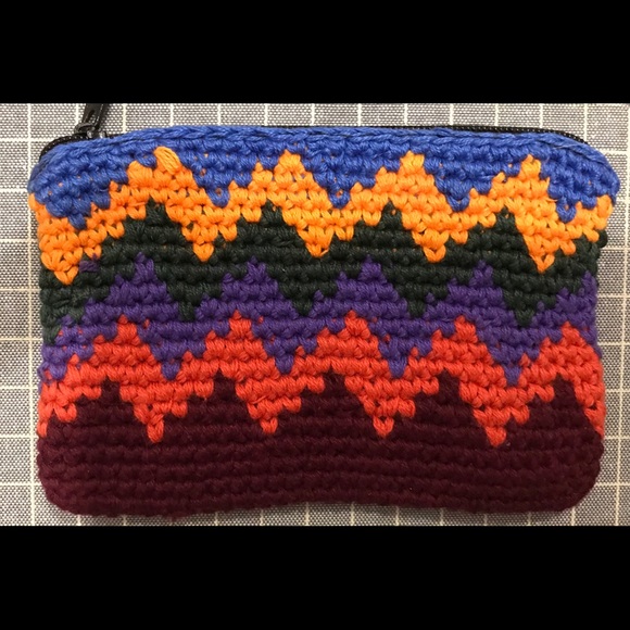 Woven Multicolored coin purse - Picture 1 of 2